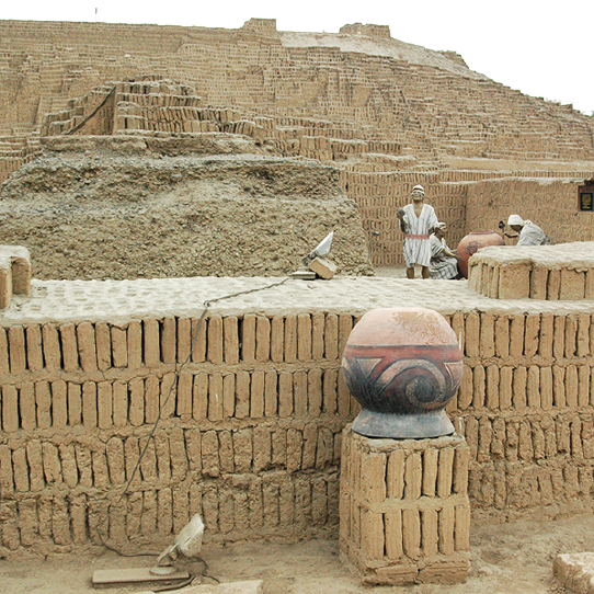 Lima Private Tour Huaca Pucllana